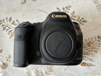 Canon 5D Mark III