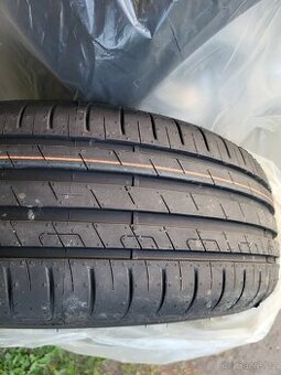 NOVÉ letní pneu 215/55/17 94V Goodyear Efficientgrip 2024