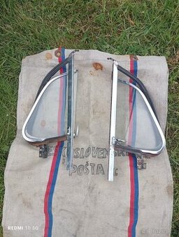 2 x BOČNÍ VĚTRACÍ MECHANICKÉ OKÉNKA VW BROUK 1993