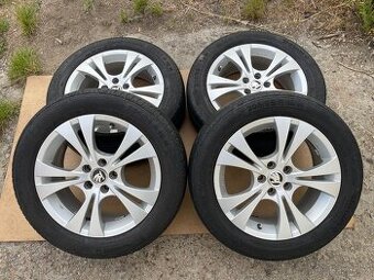 Alu kola 5x100.r16.Letni pneu 205/55/16. Škoda,Vw,Audi,Seat.