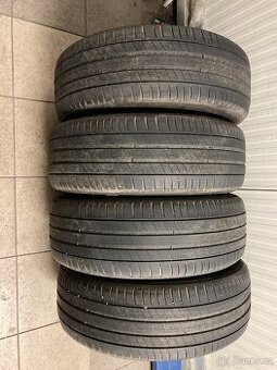 Letní pneu 215/60/17 Michelin