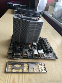 Intel Xeon E3-1230v3, DDR3 16GB, GIGABYTE GA-H81M-HD31 - 1