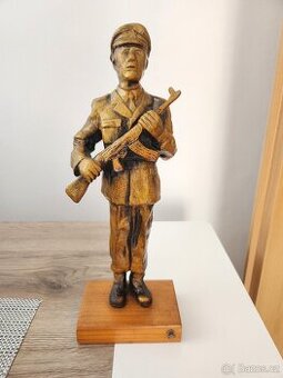 Socha Milicionář lidové milice - 1