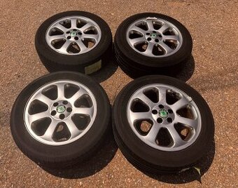 DISKY 16" OCTAVIA 1 LAURIN KLEMENT + PNEU VREDESTEIN 205/55