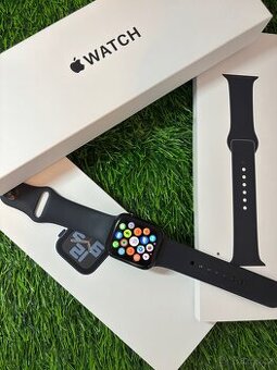 Apple watch SE 2024 40mm - 99% baterie, záruka