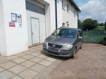 VW Touran 1,9 TDI 77kw - náhradní díly