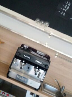 Profesionální kávovar