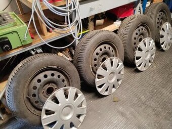 zimní kola no ford fusion 195/60 R15