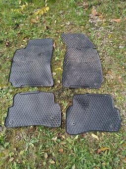 Gumové koberce VW Passat B5,5
