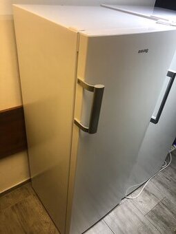 Zánovní šuplíkový mrazák Siguro uf-d310w 166 no Frost