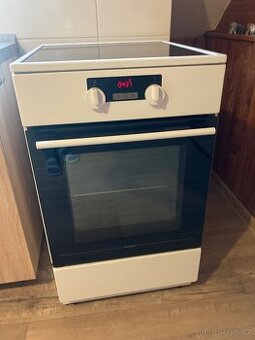 Volně stojící indukční sporák Mora