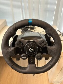 Logitech G923 Driving Force pro PC/PS5/PS4