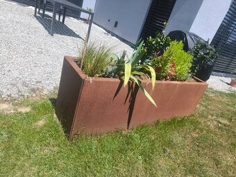 Prodej cortenových květináčů, vyvýšených záhonů