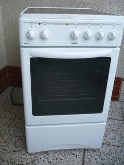 sklokeramický sporák, multifunkční trouba MORA