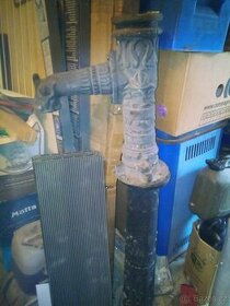 Litinová okrasná pumpa