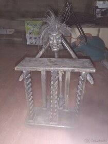 Dřevěný stojan na CD