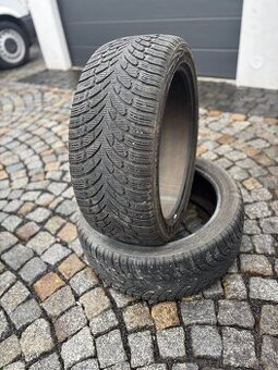 Nokian Tyres - 245/45 R20 Zimní pneumatiky