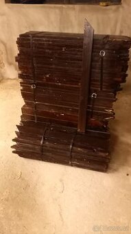 Dřevěné plotovky délka   66 cm, 240 kusů