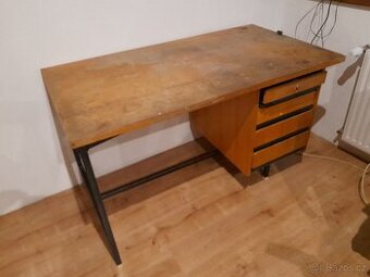 Psací stůl  starý