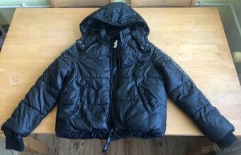 Prodám dětskou zimní černou bundu