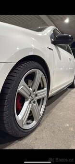 VW brescia 5x112 / 225/40 r18