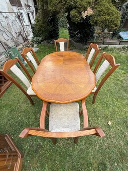 Jídelní sestava z bukového masivu