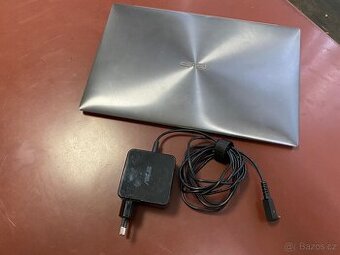 Asus ultrabook UX21E kovový