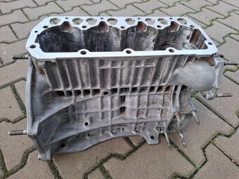 Blok motoru škoda 781.135 vhodný na stavbu závodního motoru