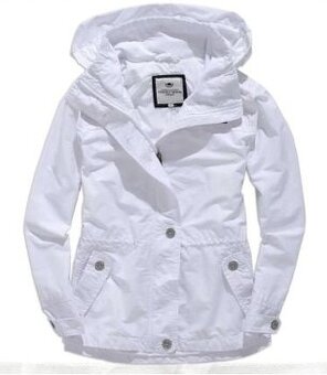 Bílá delší bunda vel: XXL Zn: TIME OUT