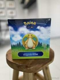 Pokémon TCG: Dragonite VSTAR Premier Deck Holder Collectionb