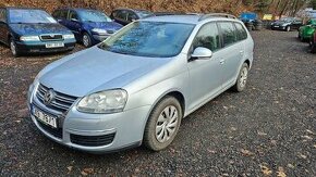 VW Golf V 1.9 TDI 2009, klima, park.kamera, navigace, tažné