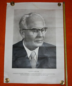 Prezident ČSSR Gustav Husák - plakát, hledí vlevo
