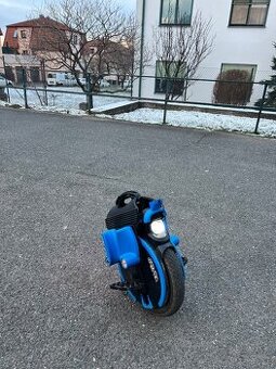 Prodám elektrickou jednokolku InmotionV11