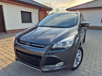 Ford Kuga 2.0Tdci-Manuál-Titaniun-Xenon-