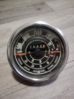 Prodám otáčkoměr Zetor Crystal a světla