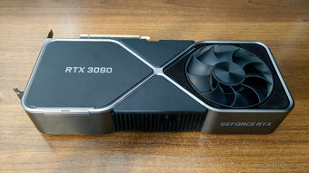 NVIDIA GeForce RTX 3090 Founders Edition 24 GB