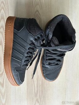 Adidas tenisky s kožíškem PC 1500 kč