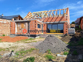 Prodej hrubé stavby domu, 4+kk, 138 m2, Mutěnice - 1