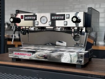 Kávovar La Marzocco Linea Classic - po renovaci, 2018