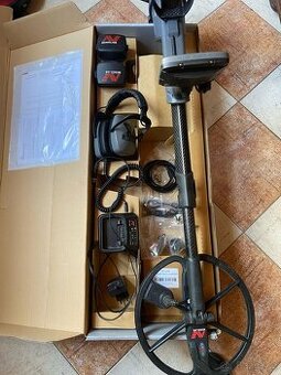 Detektor kovu Minelab CTX 3030 - 1
