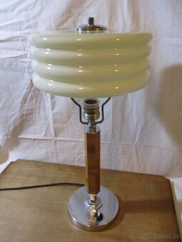 Stolní lampa art deko, funkční, chrom a dřevěný šestihran