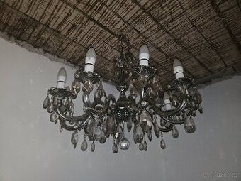 Luxusni lustry do domu nebo kancelari