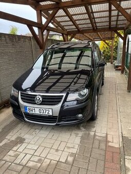VW Touran 2.0 Tdi 7 míst