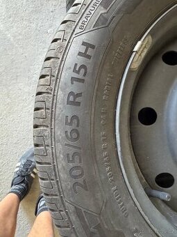 Zánovní sada letních kol 5x98 205/65 R15 Barum