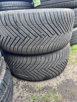 2ks celoročních pneu 235/45 R17 - Hankook