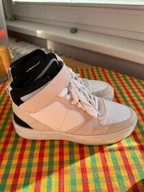 Bershka tenisky kotník 39 - 1