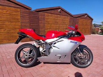 MV Agusta F4 750