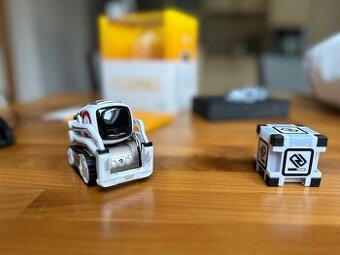 Cozmo - interaktivní robot