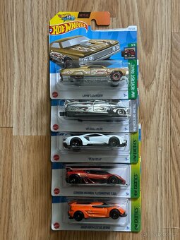 Hot wheels autíčka nové neotvorené 5 kusov (a)
