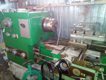 soustruh  sn560/2000